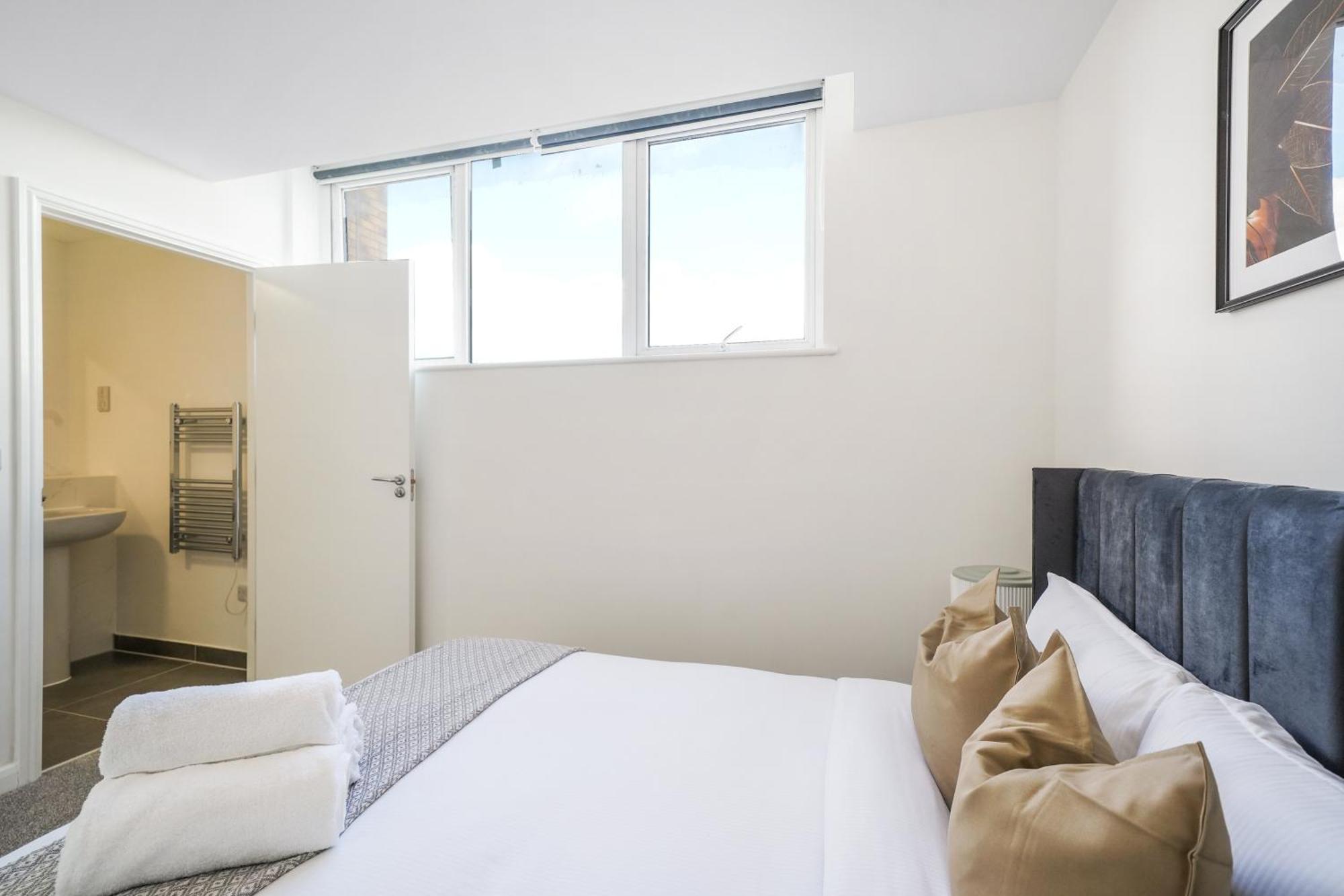 Brand New 2 And 1 Bed Luton *